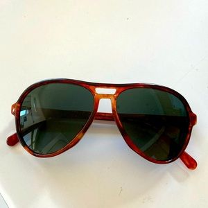 Vintage REI AVIATOR WITH GLASS LENS- polarized